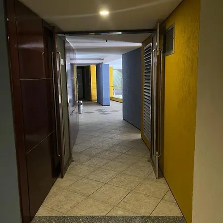Flat Iate Plaza Apartamento